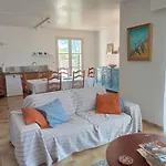 Chouette Maison 펜션 보케르